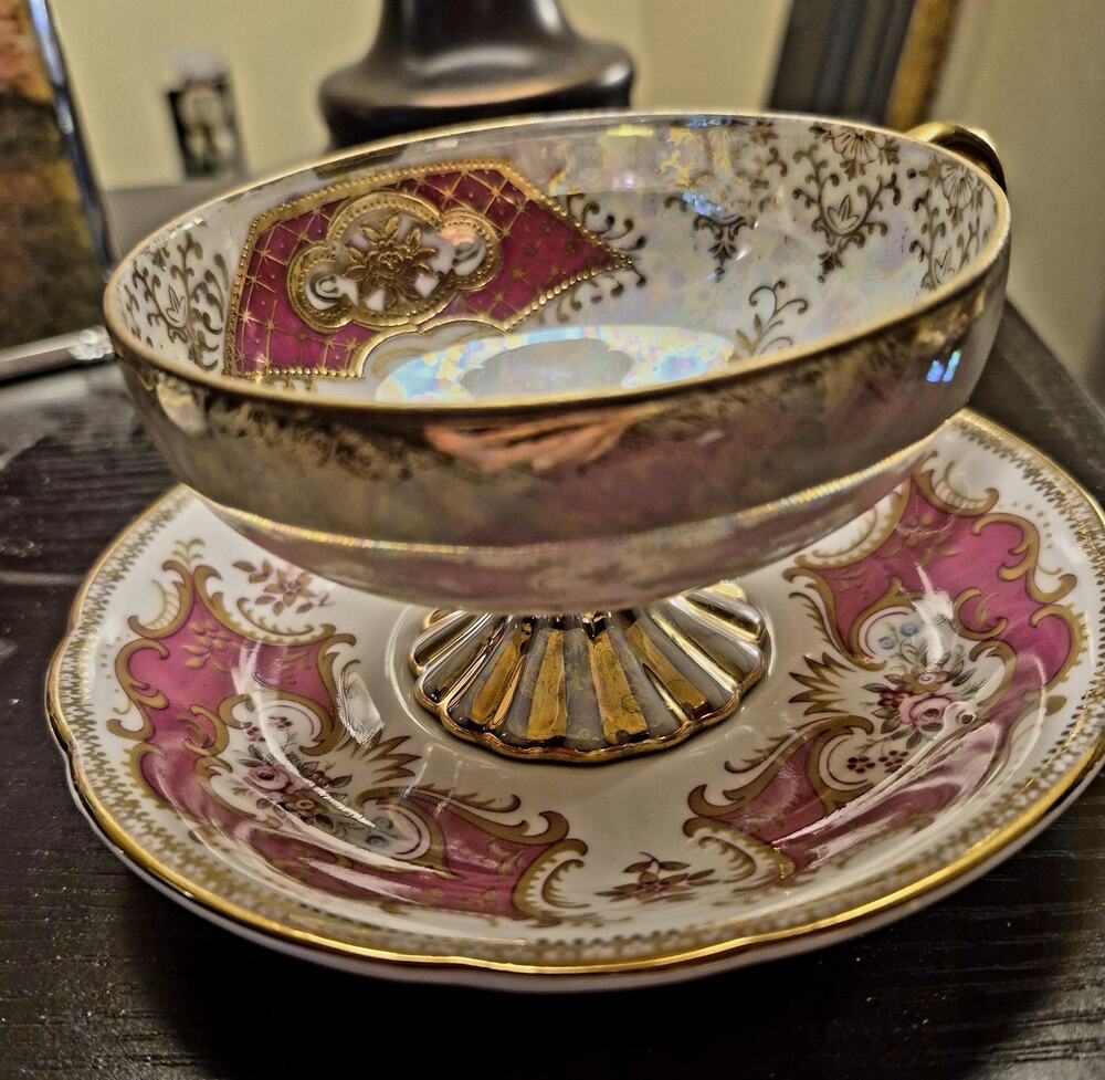 paragon teacup and saucer set gold